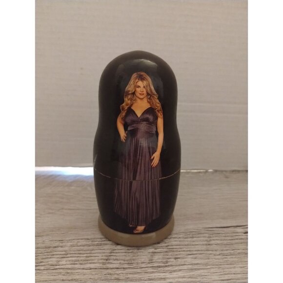 Kirstie Alleys Big Life Matryoshka Dolls 4-Piece Set With USB Drive Russia - Picture 3 of 4